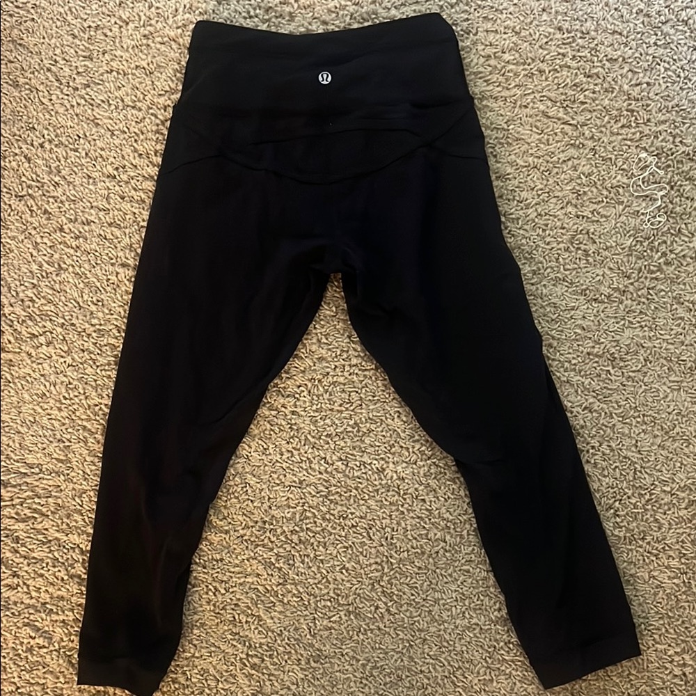 lululemon athletica Black Capri pants